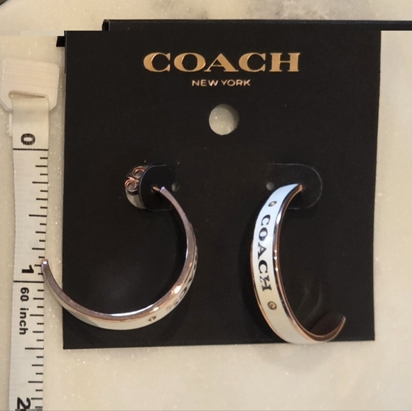 *NIB* Coach White and Gold Enamel Earrings - Picture 8 of 8